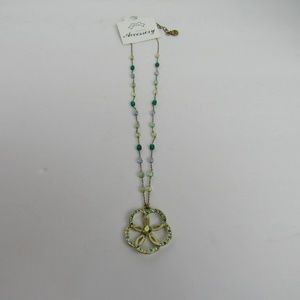 NWT Green Gold Floral Beaded Necklace